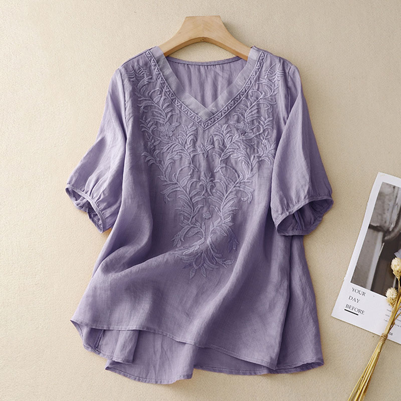 Retro Exquisite Embroidery V -neck Half Sleeve Shirt